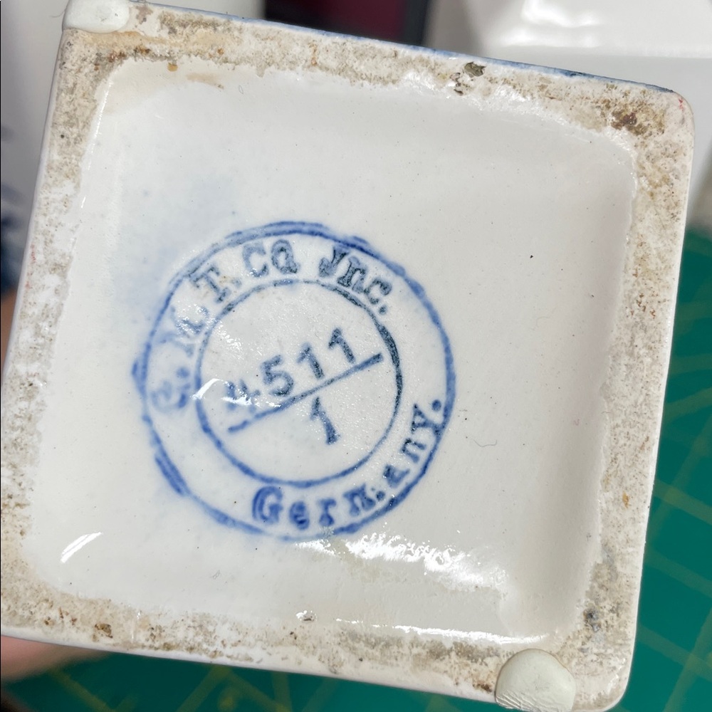 4 Vintge German Blue/White G.M.T. canisters vinegar and oil (see photos) - Picture 8 of 16